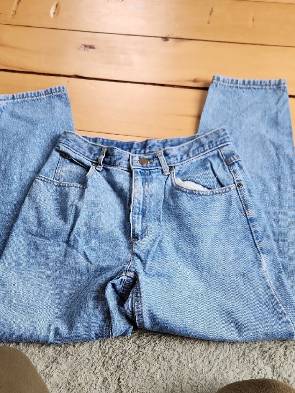 Vintage High-Rise Women's Denim Jeans in Light Blue - Picture 4 of 6